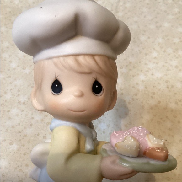 Enesco Precious Moments 2001 Chef Figurine You Are My Favorite Dish #898457 - Picture 7 of 7